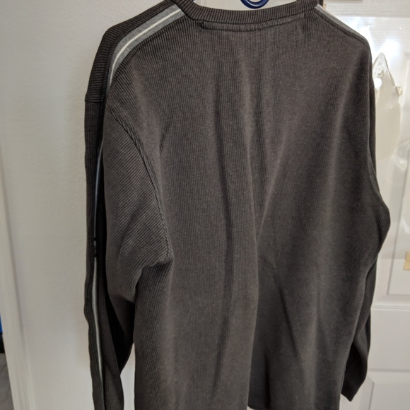 vintage 2000 quiksilver v neck sweater - Picture 4 of 4